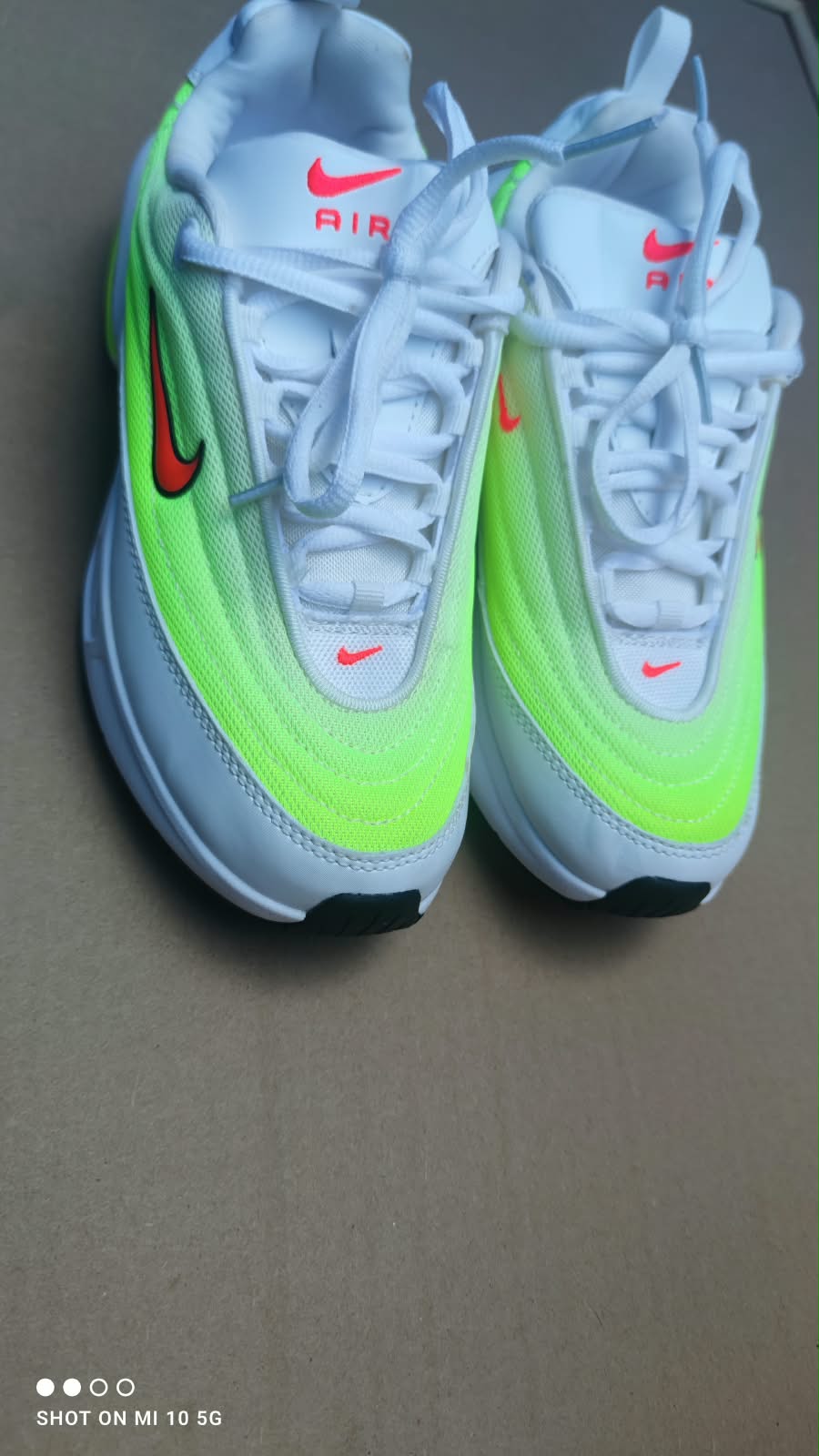 Nike Air par completo