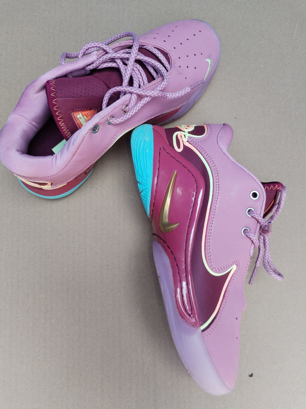 Nike LeBron XXI Purple Rain - Vista completa